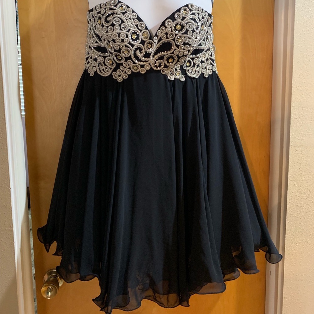Excellent condition black strapless formal dress